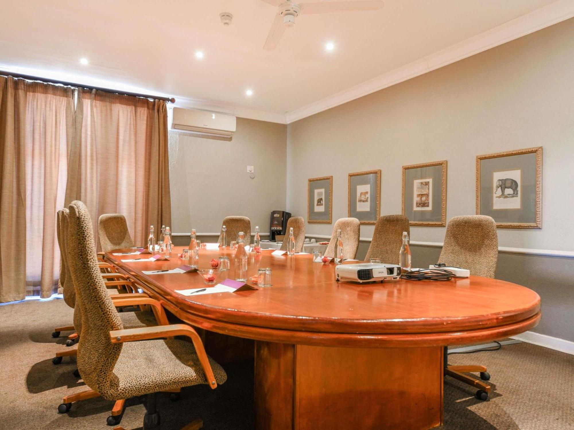 Mercure Hotel Nelspruit Mbombela Екстериор снимка